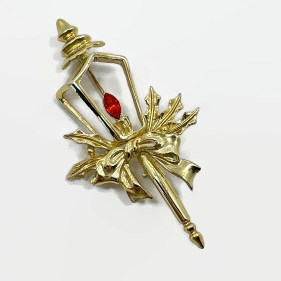 Christmas Pin, Lantern, Candlelight, Gold Tone, Rhinestone, Vintage Brooch - Picture 1 of 3